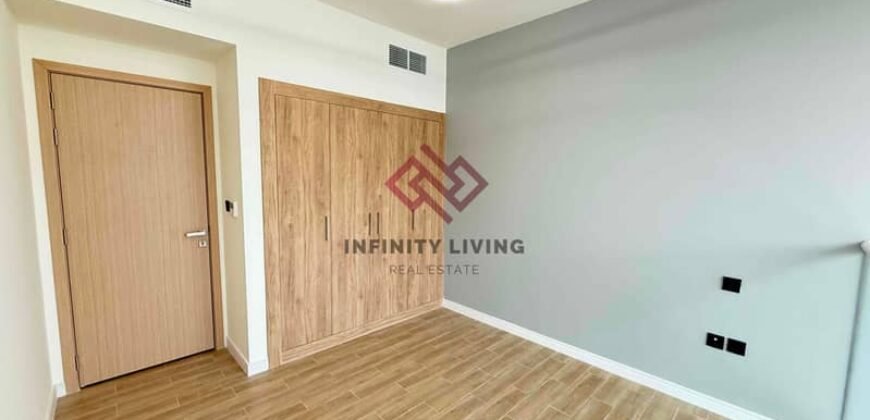 ELLEGENT STYLE – PRIME LOCATION – FAMILY RESIDENCE – VCANT